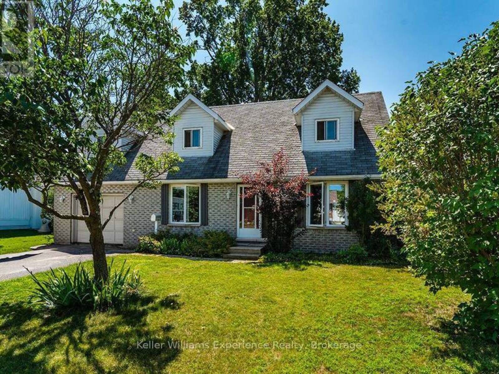 4 DUNLOP STREET, Penetanguishene, Ontario L9M 1J2