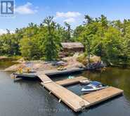 6 ISLAND 2050/TABASSAKWA ISLAND | Honey Harbour Ontario | Slide Image One
