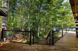 6 ISLAND 2050/TABASSAKWA ISLAND | Honey Harbour Ontario | Slide Image Thirty-five