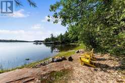 6 ISLAND 2050/TABASSAKWA ISLAND | Honey Harbour Ontario | Slide Image Forty-four