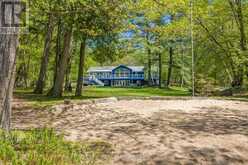 1615 MUSKOKA ROAD N | Gravenhurst Ontario | Slide Image Three