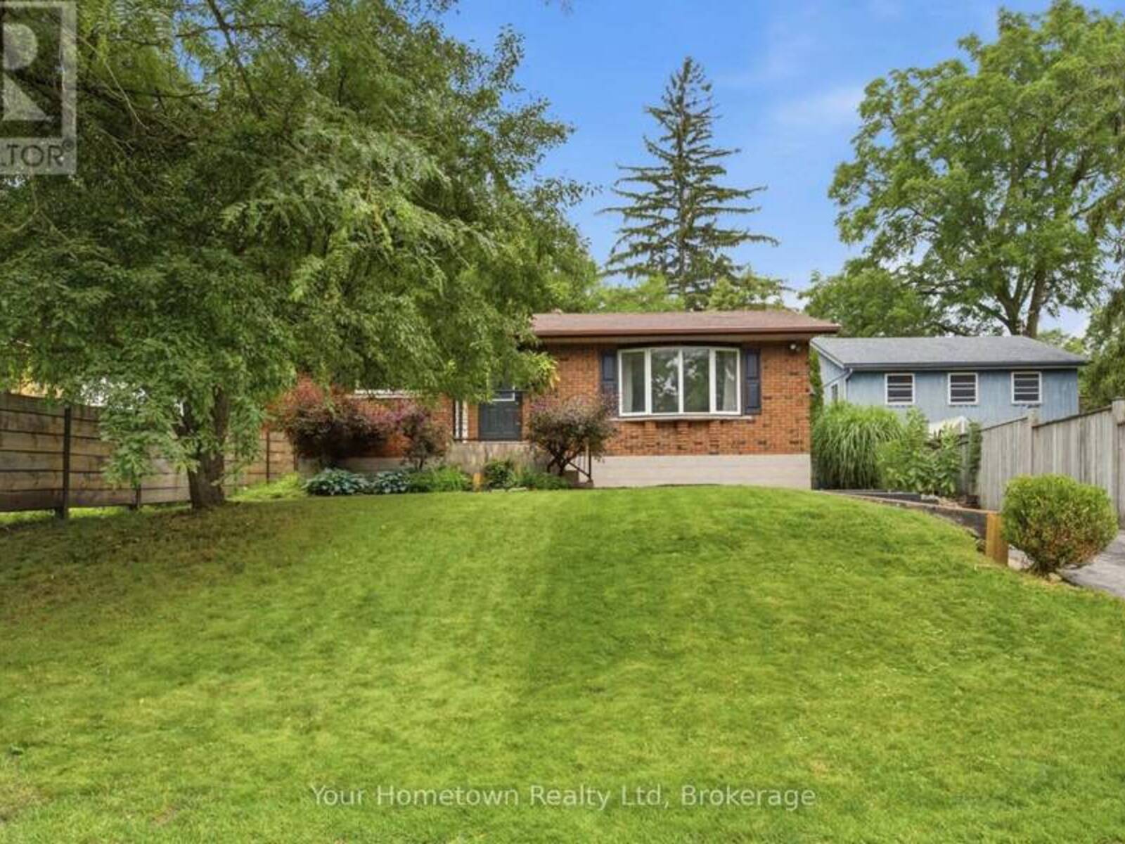 575 BLAIR STREET, Fergus, Ontario N1M 1S5