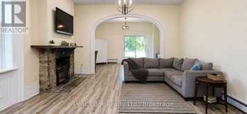 4 GEORGE STREET | Walkerton Ontario | Slide Image Eight