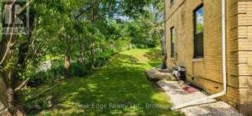 4 GEORGE STREET | Walkerton Ontario | Slide Image Thirty-three