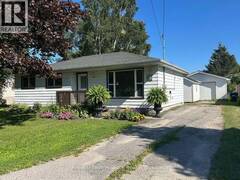 317 WARDELL STREET Tay Ontario, L0K 1R0