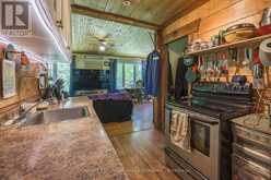 28 DOVERS HILL ROAD | Haliburton Ontario | Slide Image Three