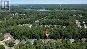 60 PINERIDGE GATE | Gravenhurst Ontario | Slide Image Thirty-nine