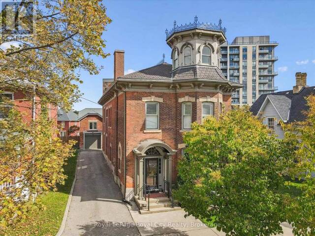 143 NORFOLK STREET Guelph Ontario, N1H 4J7 - 4 Bedrooms Home For Sale