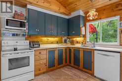 12 - 3998 HIGHWAY 141 | Rosseau Ontario | Slide Image Ten