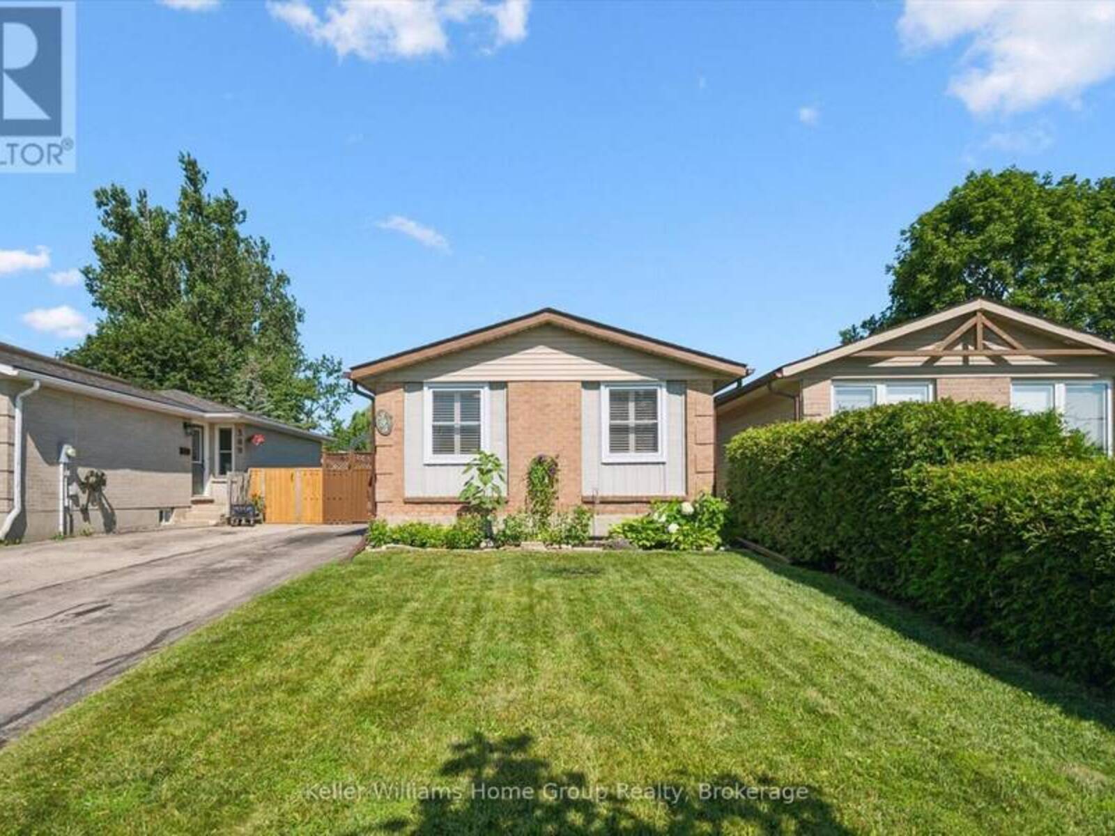 395 STRATHALLAN STREET, Fergus, Ontario N1M 3L3