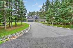 5 PLOUGHSHARE COURT | Haliburton Ontario | Slide Image Three