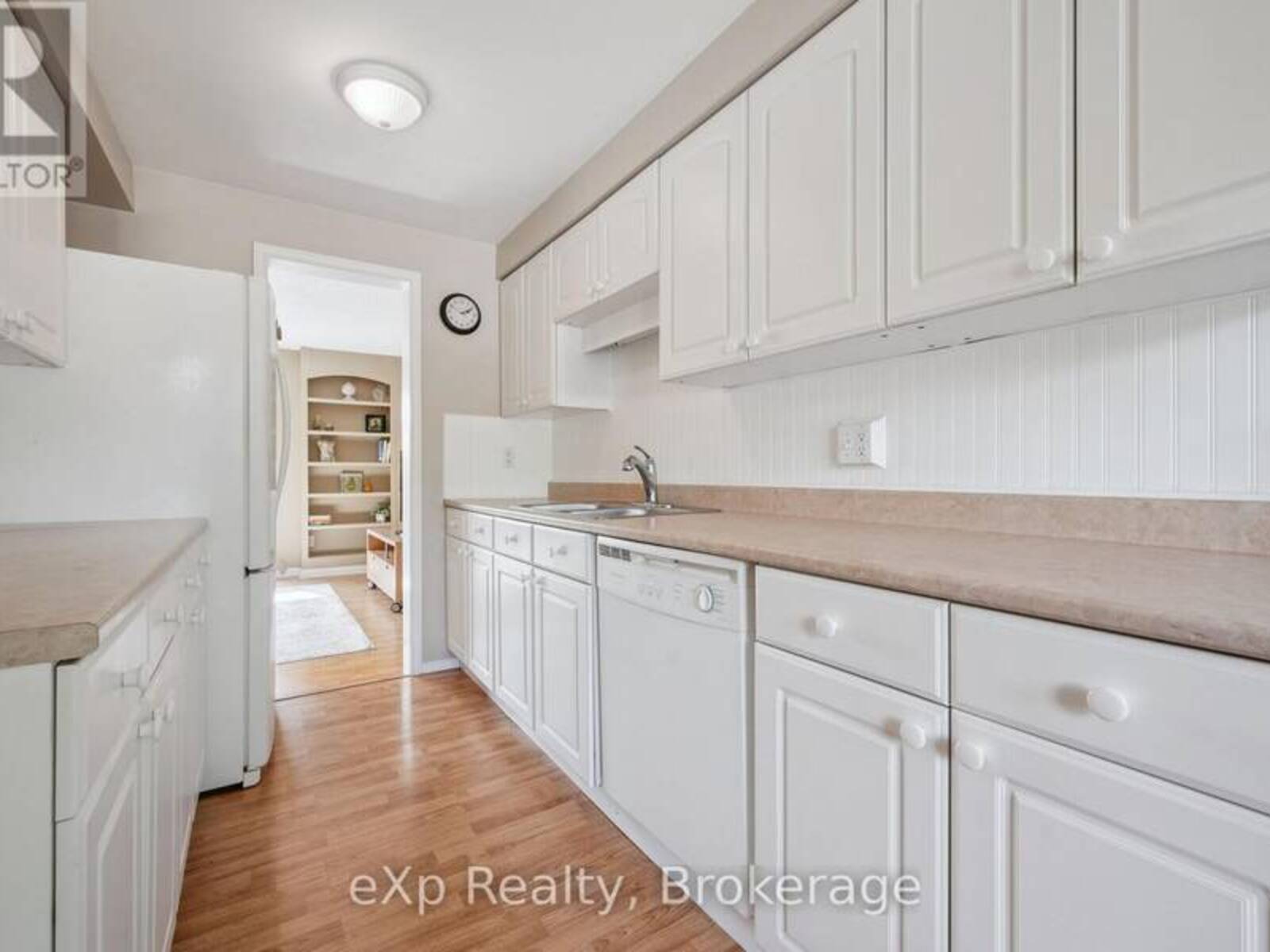 44 - 40 SILVERCREEK PARKWAY N, Guelph, Ontario N1H 7X5