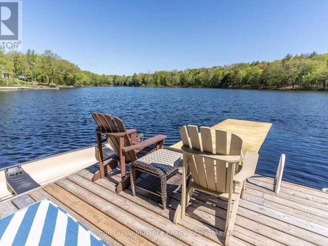236 HOODSTOWN ROAD Huntsville Ontario, P1H 2J2 - 4 Bedrooms Waterfront Home For sale