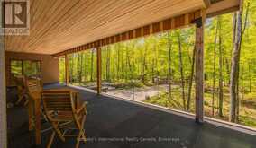 1739 TRAPPER'S TRAIL ROAD | Haliburton Ontario | Slide Image Twelve