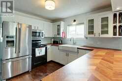 642 SPRUCE STREET | Collingwood Ontario | Slide Image Ten