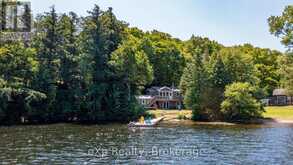 31 LOON ECHO TRAIL | Seguin Ontario | Slide Image Thirty-two
