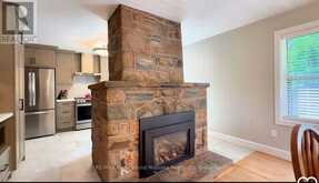 15 VICTORIA STREET W | Rosseau Ontario | Slide Image Fourteen
