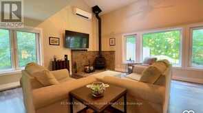 15 VICTORIA STREET W | Rosseau Ontario | Slide Image Seven