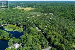 1461 GOLDEN BEACH ROAD | Bracebridge Ontario | Slide Image Three