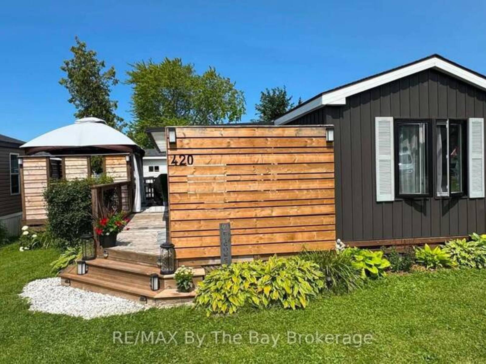420 - 225 PLATTEN BOULEVARD, Scugog, Ontario L9L 1B4
