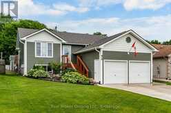 44 BYRNES CRESCENT | Penetanguishene Ontario | Slide Image Two