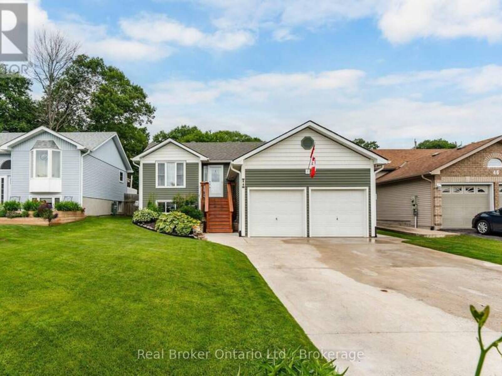 44 BYRNES CRESCENT, Penetanguishene, Ontario L9M 1V9