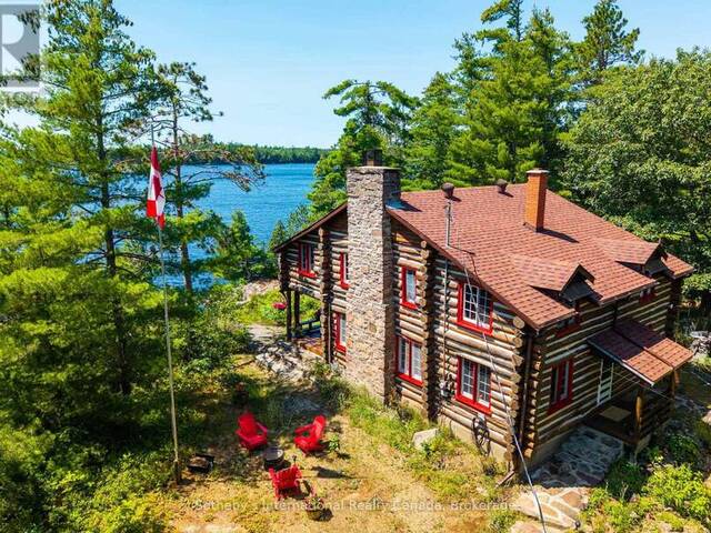 1 ISLAND 29KL KAHSHE LAKE - COOEE ISLAND Gravenhurst Ontario, P0E 1G0 - 4 Bedrooms Waterfront Home For sale