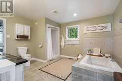 20 RUE ERIC | Penetanguishene Ontario | Slide Image Nineteen