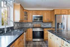 20 RUE ERIC | Penetanguishene Ontario | Slide Image Nine