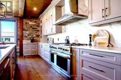 116 ARNOT CRESCENT | The Blue Mountains Ontario | Slide Image Four