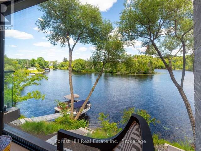 202 - 32 BRUNEL ROAD S Huntsville Ontario, P1H 1P5 - 2 Bedrooms Waterfront Condo For Sale