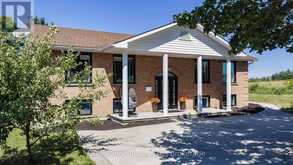 349 SOUTH DELHI STREET | Lucknow Ontario | Slide Image Three