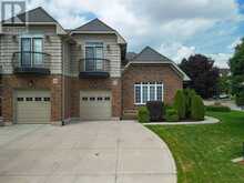 123 LONG DRIVE | Stratford Ontario | Slide Image Three