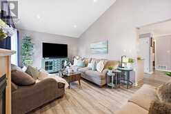 31 VINIFERA DRIVE | Grimsby Ontario | Slide Image Thirteen