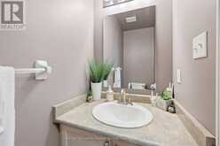 31 VINIFERA DRIVE | Grimsby Ontario | Slide Image Seventeen