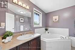 31 VINIFERA DRIVE | Grimsby Ontario | Slide Image Twenty-six