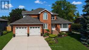 16 CARMICHAEL CRESCENT | Collingwood Ontario | Slide Image Two