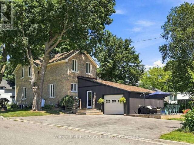 27 5TH STREET NW Chesley Ontario, N0G 1L0 - 3 Bedrooms Home For Sale