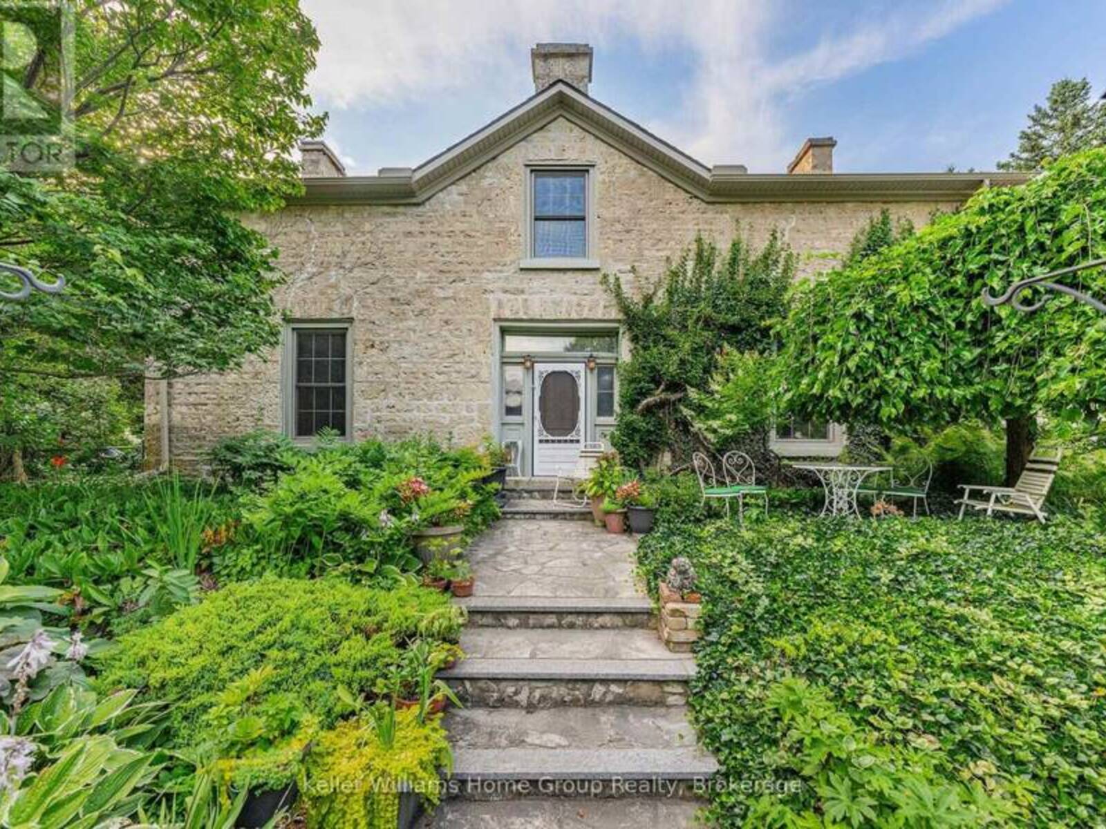 768 BON ACCORD STREET, Fergus, Ontario N1M 3A5