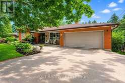 8 MALVERN CRESCENT | Guelph Ontario | Slide Image Two