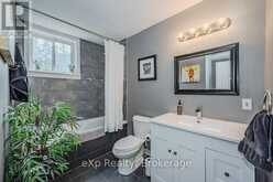 8 MALVERN CRESCENT | Guelph Ontario | Slide Image Thirty-one