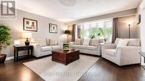8 MALVERN CRESCENT | Guelph Ontario | Slide Image Eight