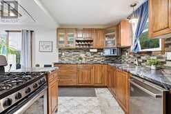 450 EAST 42ND STREET | Hamilton Ontario | Slide Image Ten