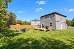 33 WHITEHORN PARK ROAD W | Bracebridge Ontario | Slide Image Thirty-six