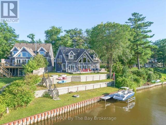2056 RIVER ROAD W Wasaga Beach Ontario, L9Z 2W1 - 3 Bedrooms Waterfront Home For sale