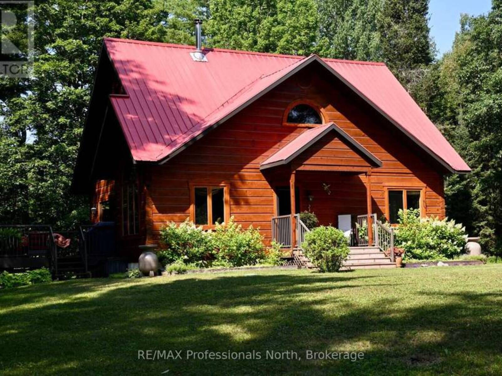 242 DEER LAKE ROAD, Huntsville, Ontario P0B 1L0
