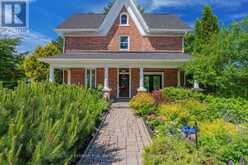 5 LORNE STREET N | Huntsville Ontario | Slide Image One