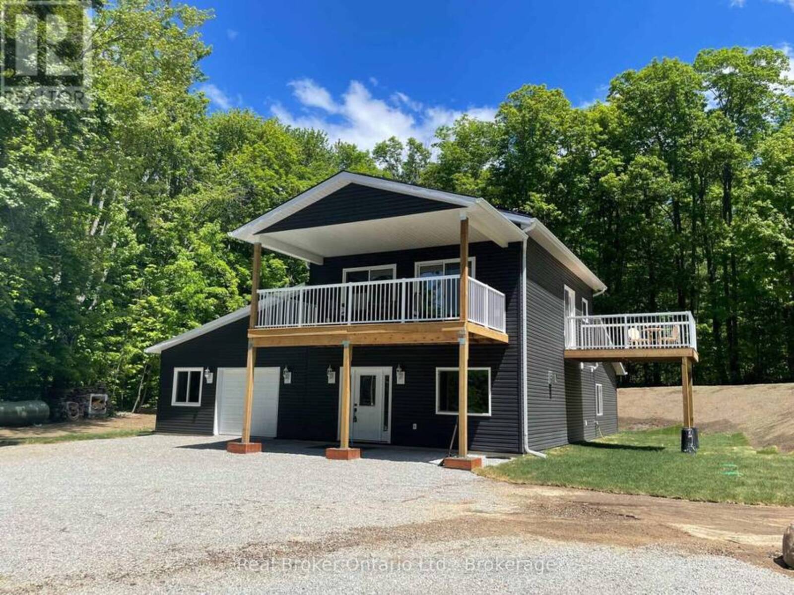 90 14 CONCESSION E, Penetanguishene, Ontario L9M 2H7