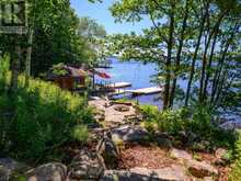 29 ISLAND VIEW LANE | Huntsville Ontario | Slide Image Eight