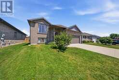 360 DOVER AVENUE | Port Dover Ontario | Slide Image Three